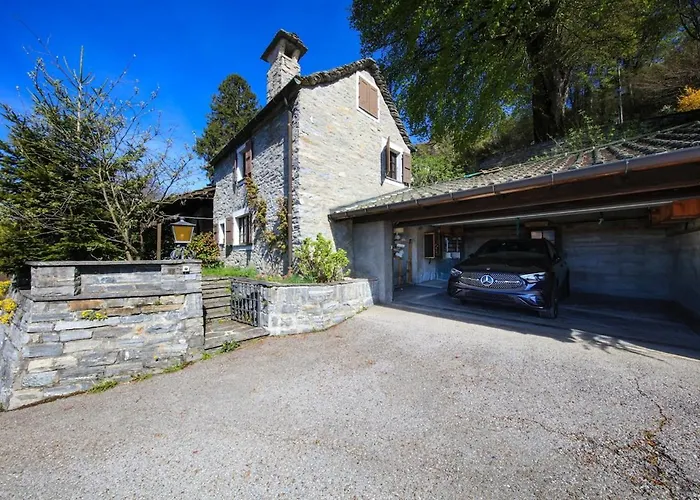 Haus Unter Der Buche * 洛迦诺