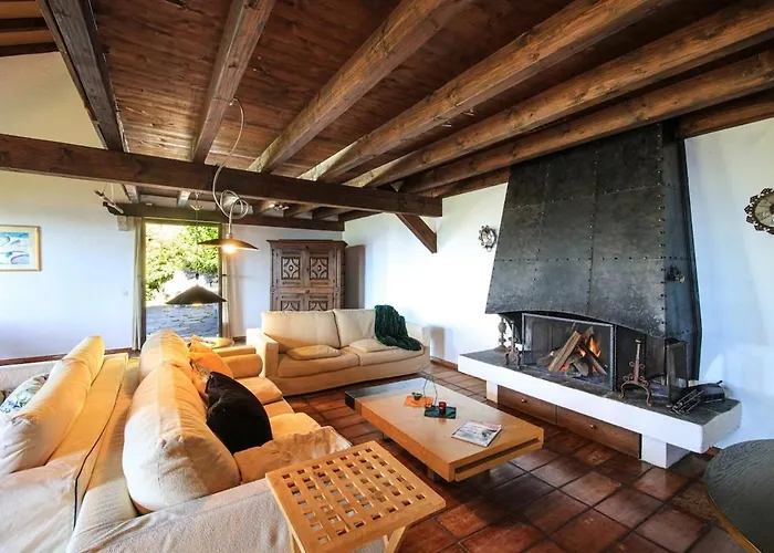 Haus Unter Der Buche 度假居 洛迦诺